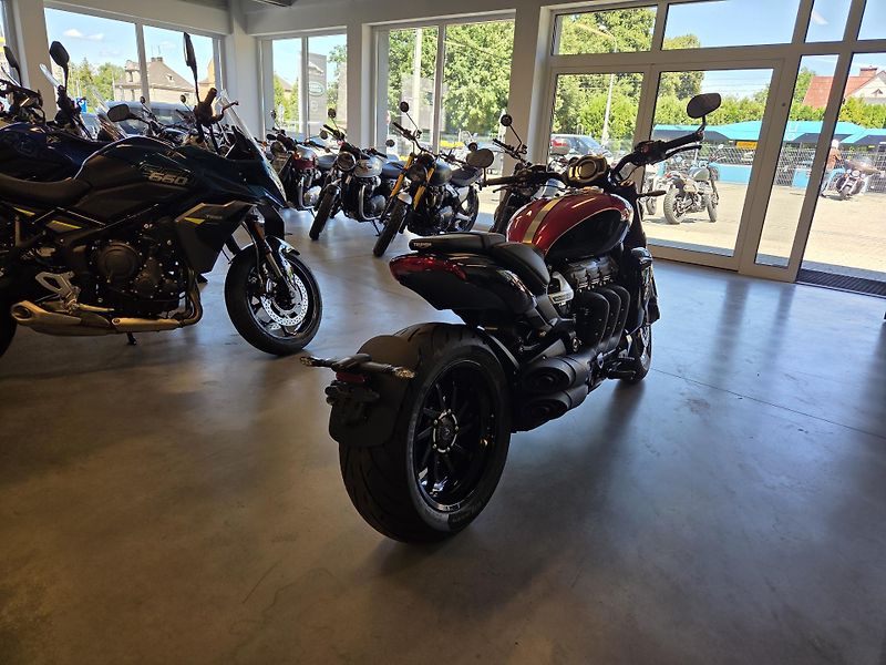 Triumph Rocket 3 (2026) R Storm Akce - 60.000,- - fotka 4 z 6