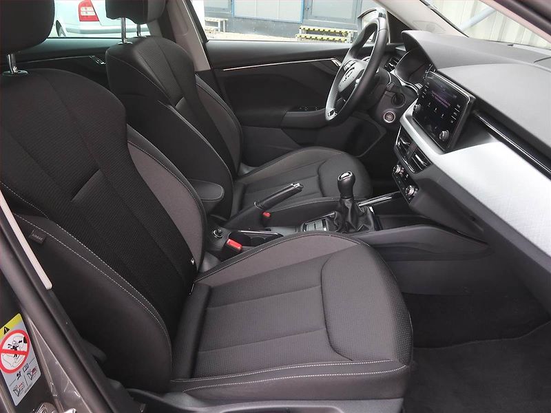 Škoda Kamiq (2023) Style 1.5 TSI - fotka 9 z 19
