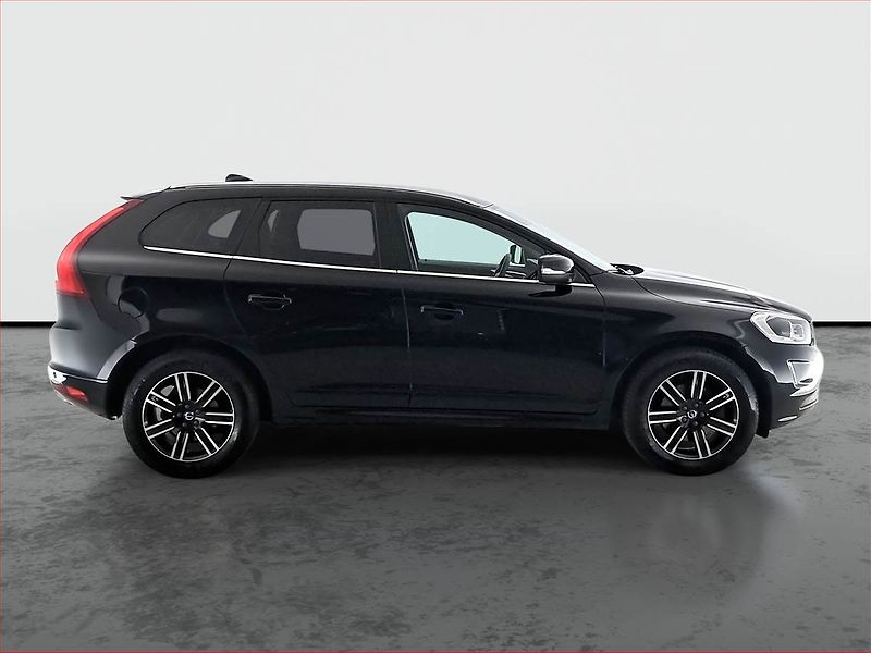 Volvo XC60 (2017) D4, 4X4, Automat, Serv.kniha - fotka 6 z 19