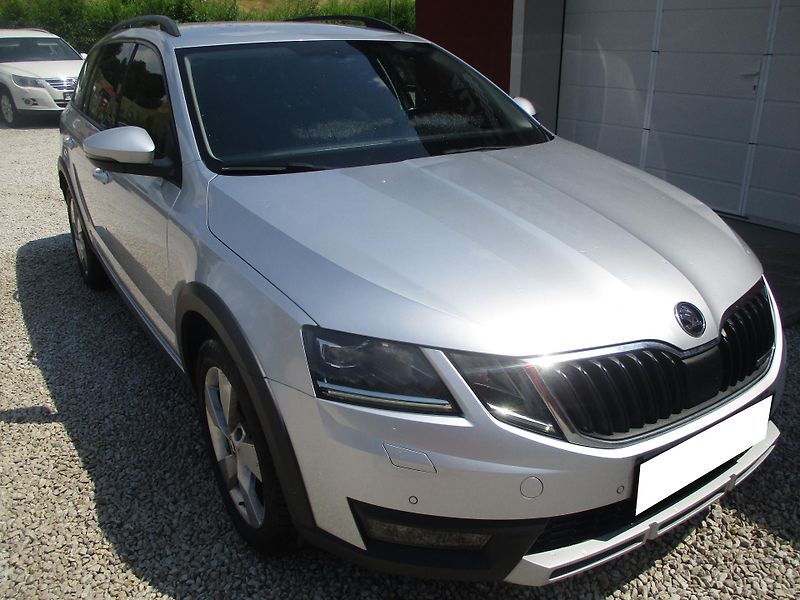 Škoda Octavia 2.0 TDi SCOUT 1.MAJ ČR - fotka 1 z 46