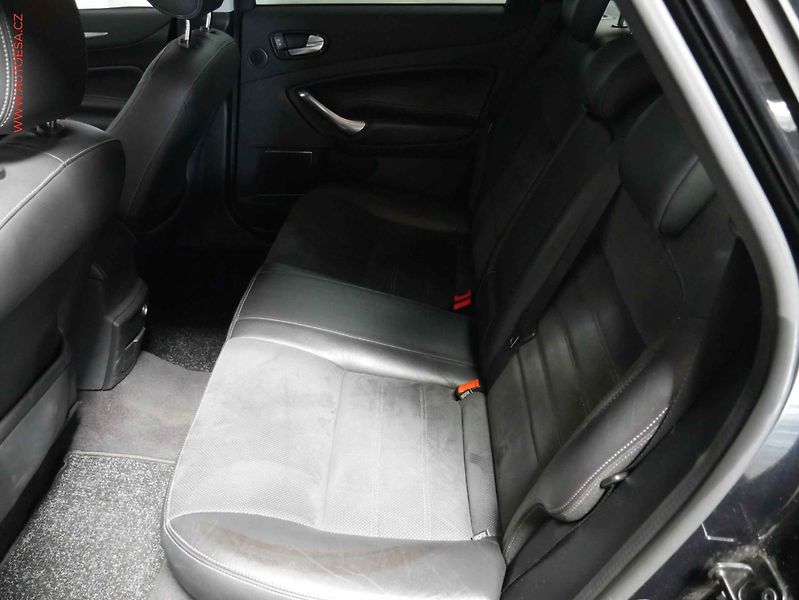Ford Mondeo (2008) 2.0 TDCi, autoAC - fotka 10 z 23