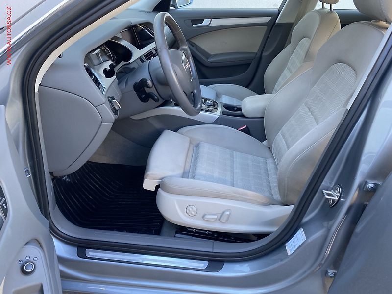 Audi A4 (2010) 2.0 TDi Quattro, Bixen, navi - fotka 9 z 20