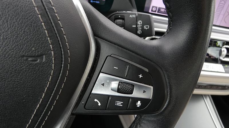 BMW X5 xDrive 45e - fotka 12 z 24
