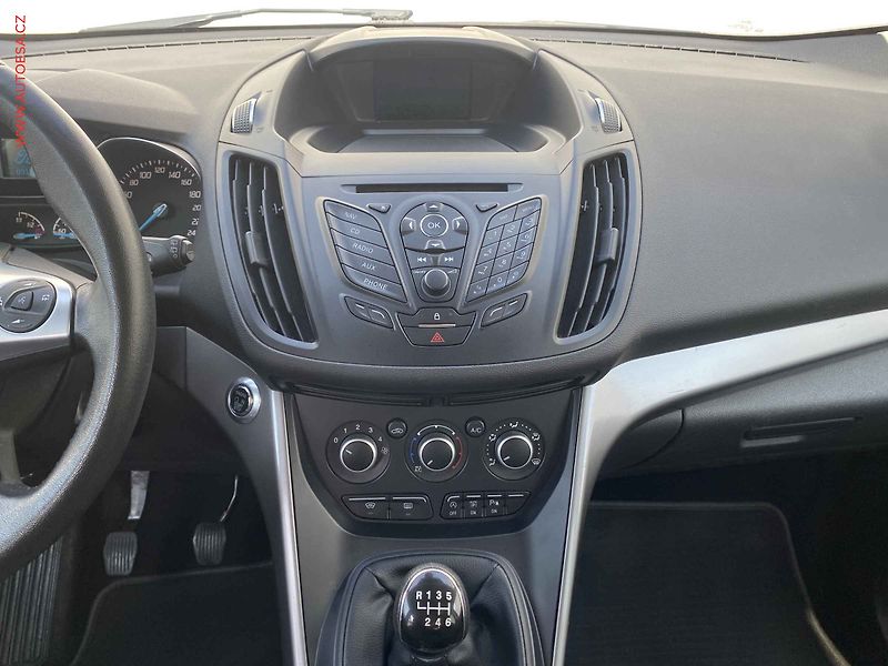 Ford Kuga (2015) 1.5 EB, Trend, navi, +kola - fotka 12 z 18