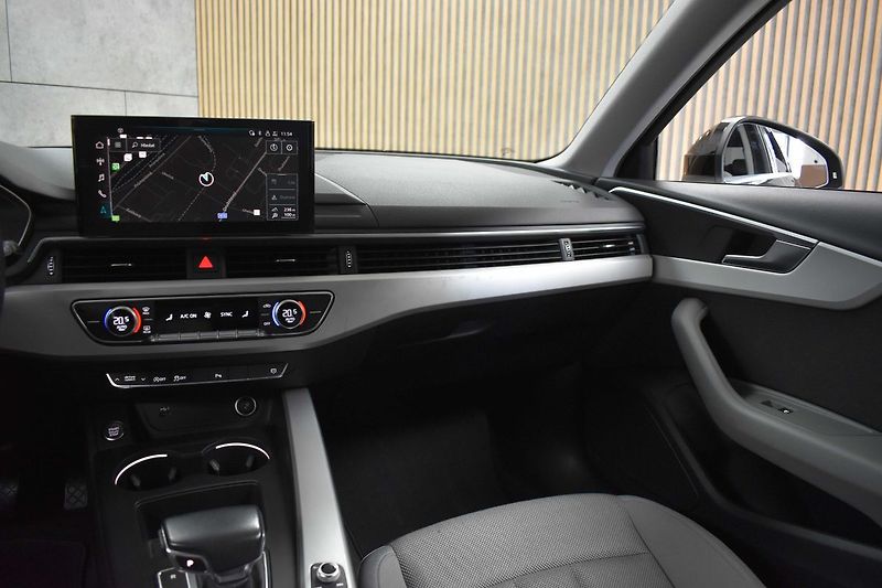 Audi A4 2.0 TDI KAMERA*ACC*VIRTUAL*DPH - fotka 9 z 42