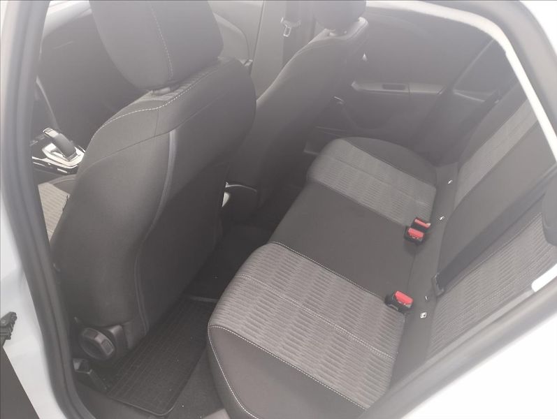 Opel Corsa 0,0 E 100 KW - fotka 10 z 18