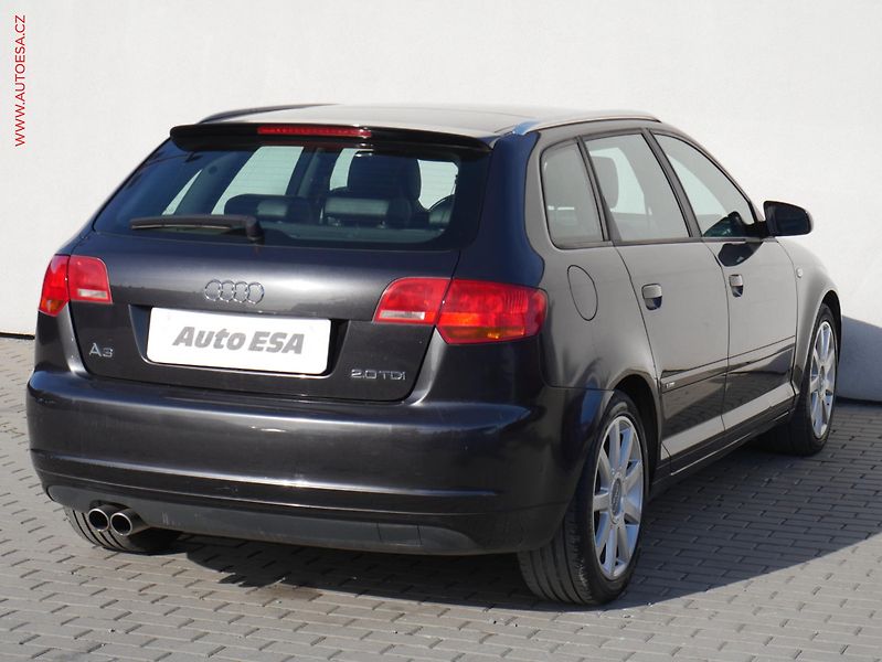 Audi A3 (2008) 2.0 TDI, S-line, xenon - fotka 4 z 15