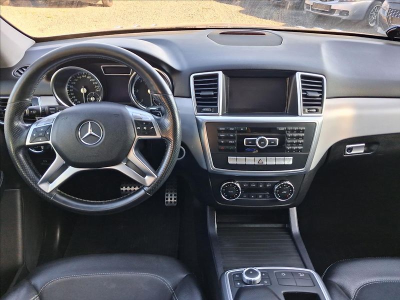 Mercedes-Benz Třídy M 2,1 ML 250,150kw - fotka 10 z 16