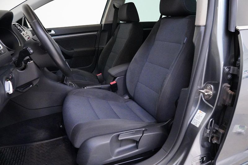 Volkswagen Golf - fotka 11 z 26
