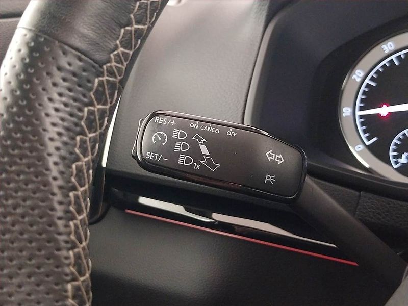 Škoda Karoq (2020) Sportline 1.5 TSI - fotka 19 z 24