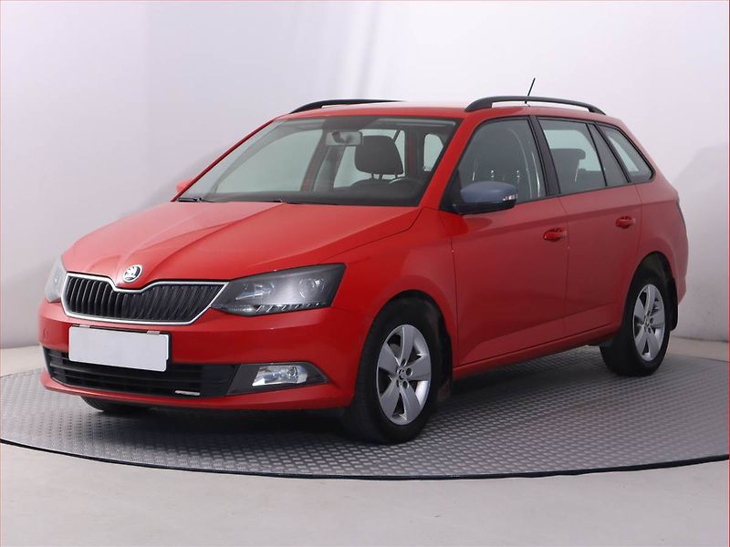Škoda Fabia (2018) 1.0, Park. senzory - fotka 2 z 18