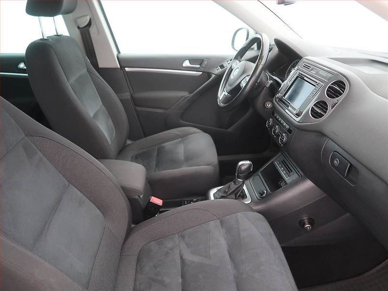Volkswagen Tiguan (2015) 2.0 TDI, 4X4, Automat - fotka 9 z 17