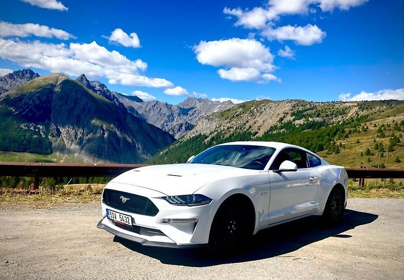 Ford Mustang (2021) 5.0 /310kW - fotka 2 z 5