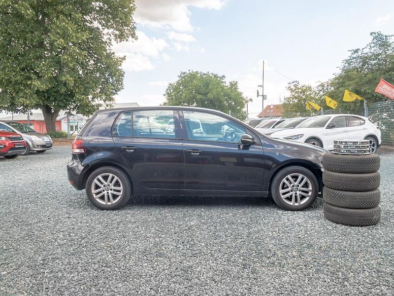 Volkswagen Golf (2011) 1.4TSI 90KW – PO SERVISU - fotka 4 z 48