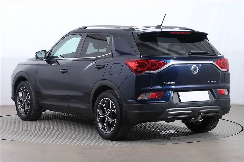 SsangYong Korando (2024) Platinum 1.5 T-GDI - fotka 4 z 30