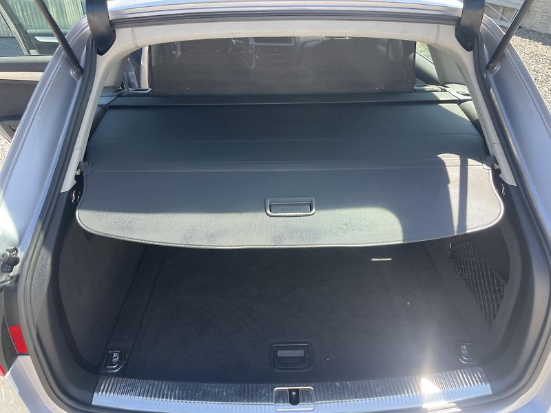 Audi A4 Avant 2.0TDi 120PS S-LINE AVANT TOP! - fotka 110 z 179