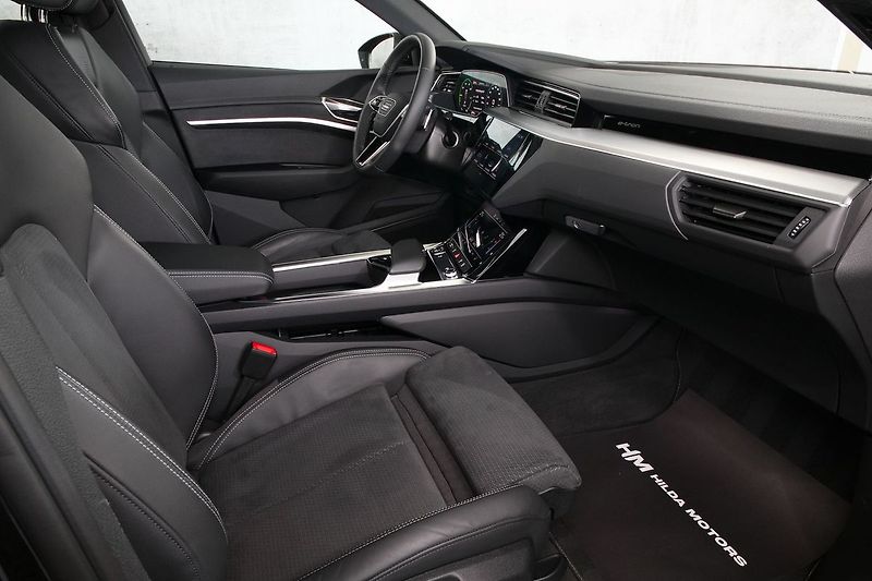 Audi e-tron 55 300kW Kessy Kamera Tažné - fotka 13 z 33