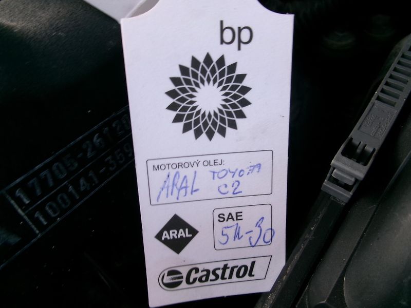Toyota Auris (2007) 2,0 D-4D 93kW AC TEMP ALU - fotka 26 z 26
