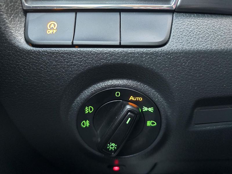 Škoda Fabia 70kW STYLE DIGIKLIMA ČR - fotka 20 z 36