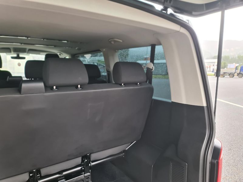 Volkswagen Transporter (2016)  CARAVELLE T6 2.0 TDi OLOMOUC - fotka 49 z 86