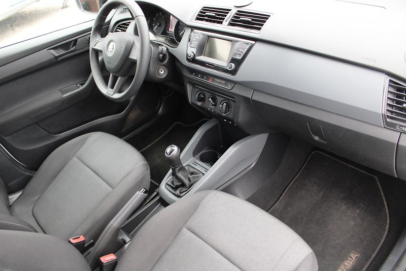 Škoda Fabia (2016) 1,2TSI KLIMA EL.OKNA ALUKOLA - fotka 12 z 17