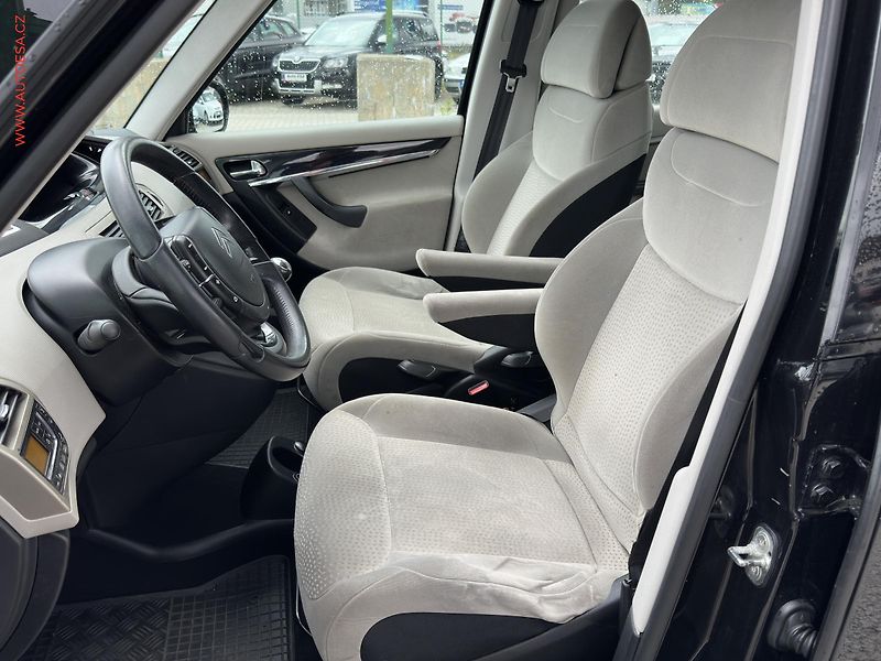 Citroën C4 Picasso (2008) 1.6HDi, AC - fotka 9 z 18