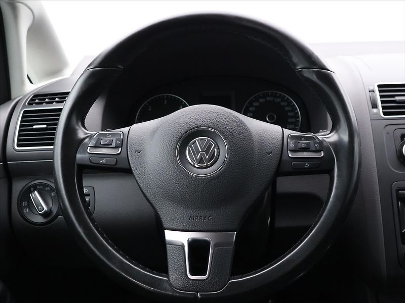 Volkswagen Touran 1,6 TDI 77kW DSG Comfortline C - fotka 15 z 32
