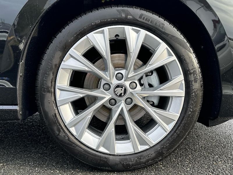 Škoda Superb (2025) 2,0 TDI 110 kW 7-stup. automat - fotka 22 z 22