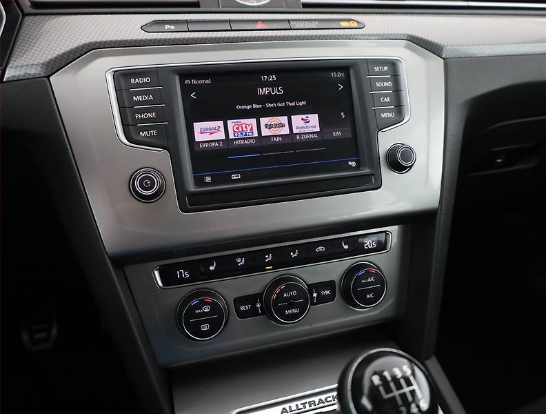 Volkswagen Passat (2017) Alltrack 2.0 TDI, 4X4, Kůže - fotka 10 z 14