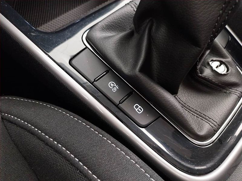 Škoda Fabia (2023) Style 1.0 TSI, Serv.kniha - fotka 18 z 23