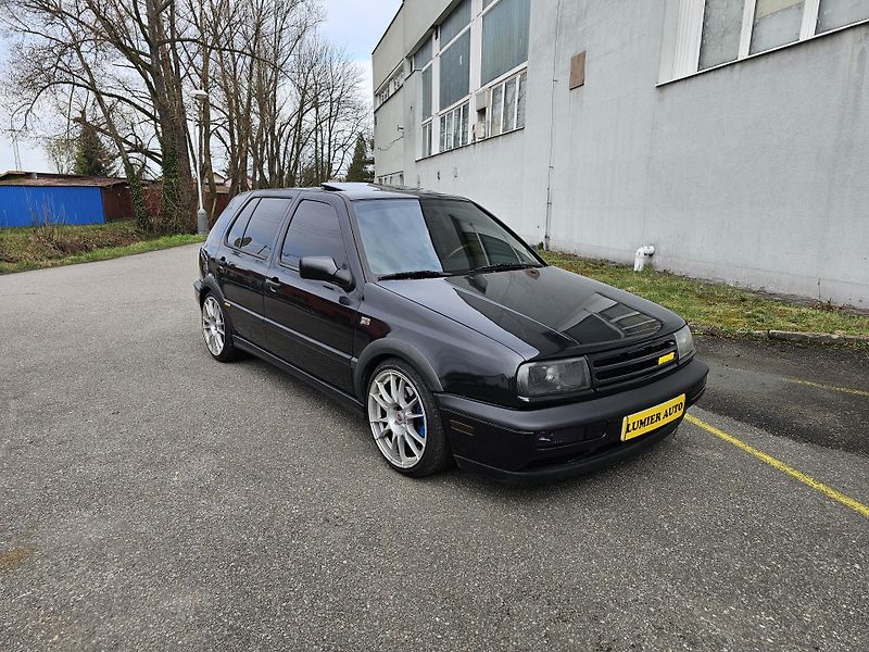 Volkswagen Golf (1992) 3 VR6, USA LOOK, ŠÍBR  - fotka 7 z 18