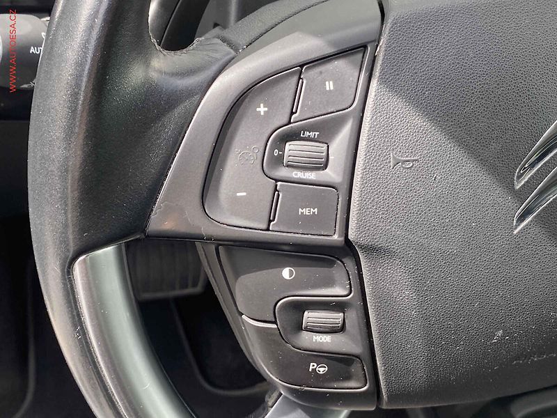 Citroën C4 Picasso (2016) 2.0HDi, ČR, Exclusive, AT - fotka 13 z 20