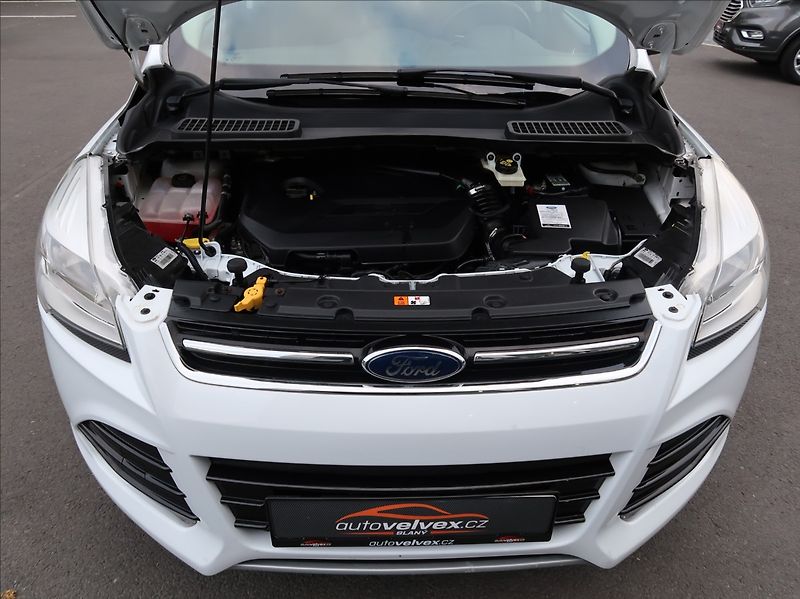 Ford Kuga 1,6 EcoBoost,110kW,NovéČR,tažn - fotka 19 z 23