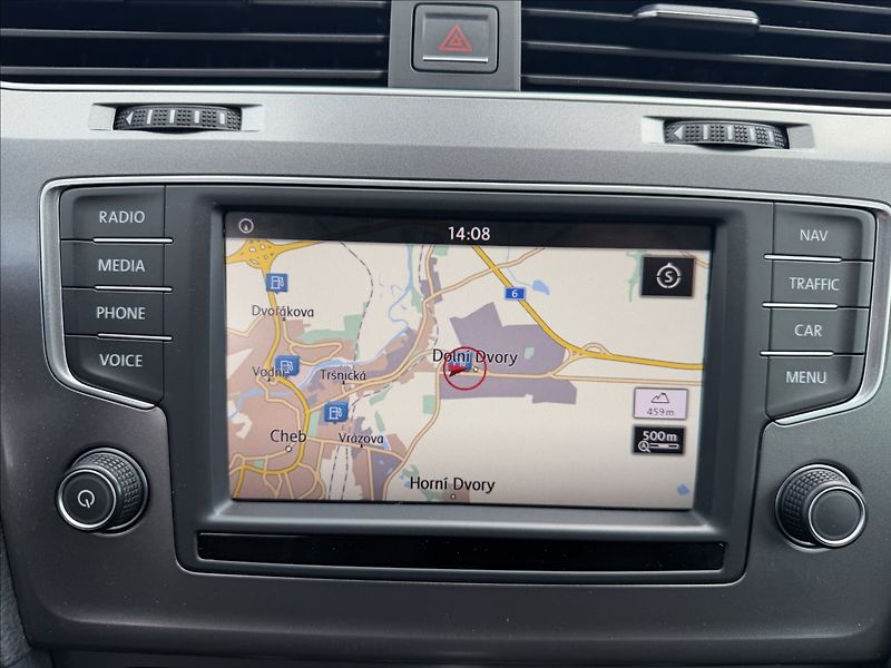 Volkswagen Golf Variant VII 1.6 TDI Lounge - fotka 12 z 16