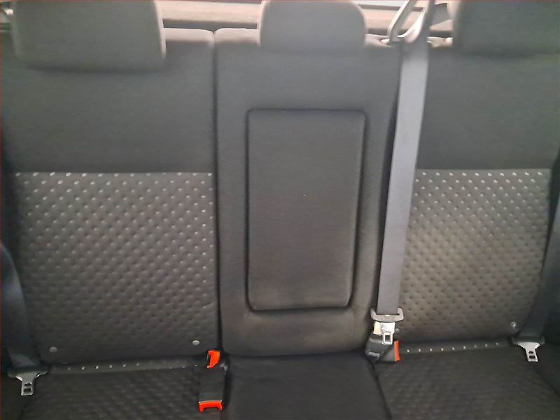 Mitsubishi ASX (2011) 1.8 DI-D MIVEC, 4X4, ČR,1.maj - fotka 10 z 16