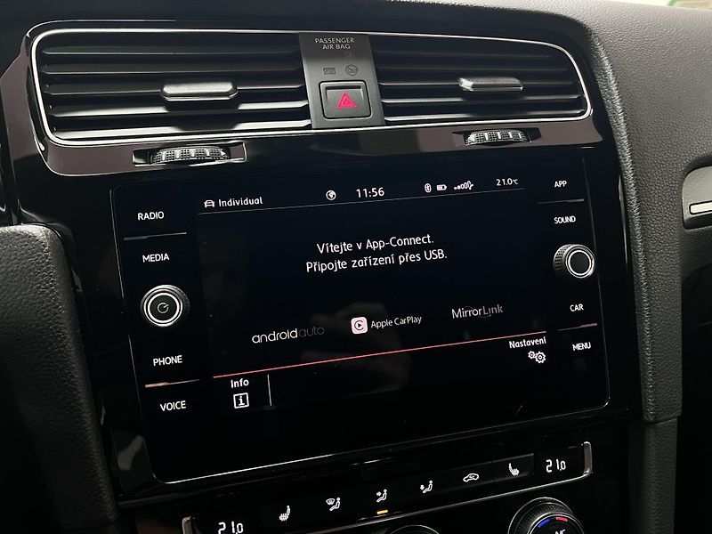 Volkswagen Golf GTI Performance 180 kW - fotka 31 z 50