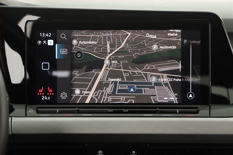 Volkswagen Golf (2023) Life 2.0 TDI, Automat - fotka 16 z 20