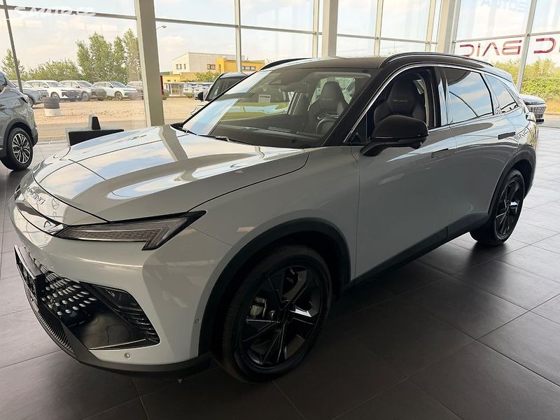 BAIC Ostatní (2025) ALL IN 130 kW Panorama DCT - fotka 2 z 26