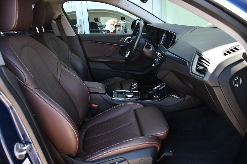 BMW Řada 2 218d NAVI KAMERA 1.M ČR - fotka 18 z 41