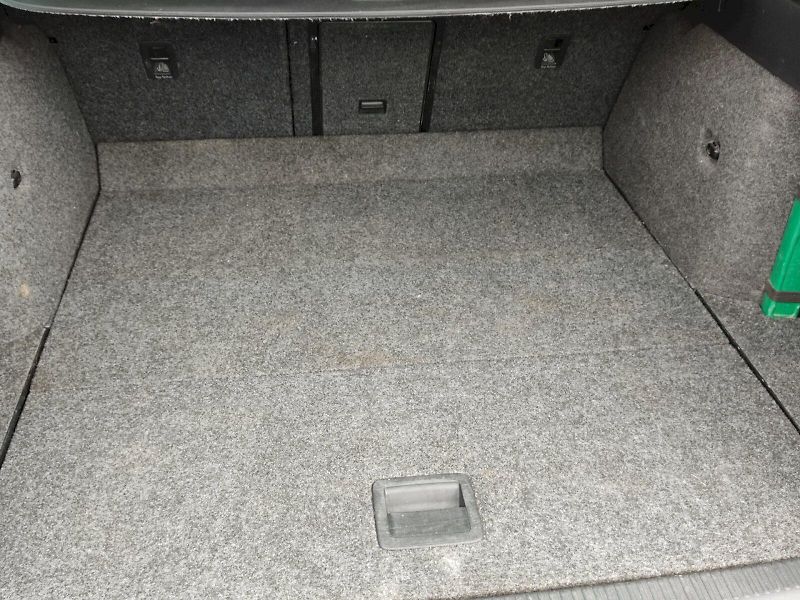 Škoda Octavia (2013) Combi Elegance plus 2,0 Tdi 11 - fotka 36 z 37