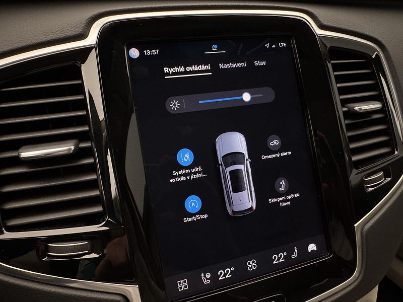 Volvo XC90 B5 AWD ULTIMATE AUT  - fotka 37 z 52
