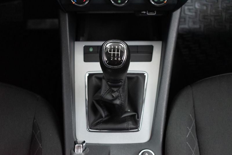 Škoda Octavia 1.5 TSI 110kW ACTIVE PLUS*ČR* - fotka 16 z 32