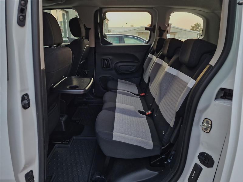 Citroën Berlingo 1.5 BlueHDi S&S M PROFI+ Feel - fotka 18 z 50