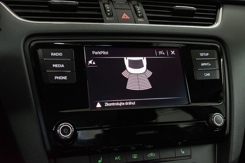 Škoda Octavia 1.5 TSI AMBITION*SmartLink*ČR* - fotka 21 z 34