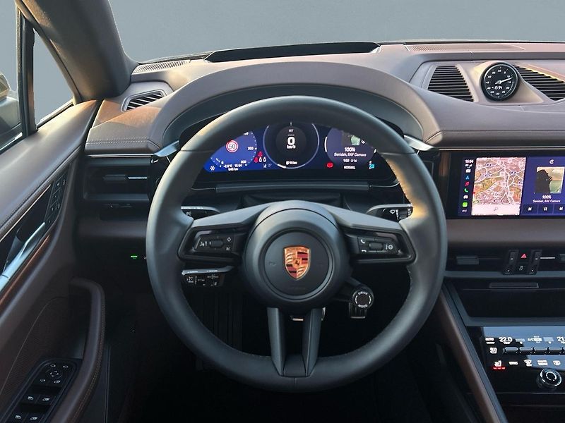 Porsche Macan 4S Electric - fotka 20 z 30