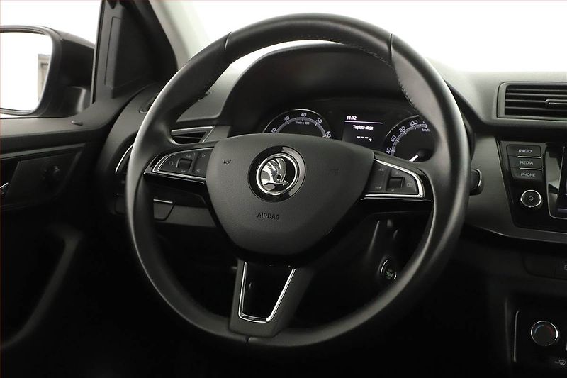 Škoda Fabia (2018) 1.0 TSI, Serv.kniha, Tempomat - fotka 12 z 13