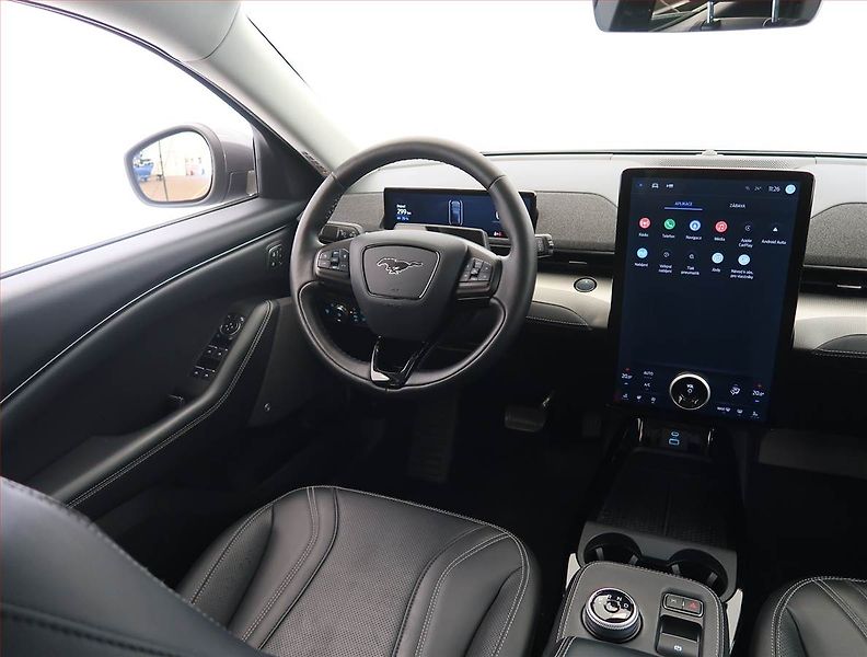 Ford Mustang Mach-E (2021) Standard Range RWD, SoH 95% - fotka 7 z 34