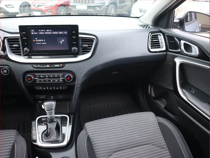 Kia Ceed (2021) 1.5 T-GDI, Automat, Serv.kniha - fotka 8 z 19