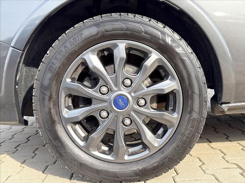 Ford Tourneo Custom 2,0 EcoBlue 136kW TitaniumX L1 - fotka 10 z 22