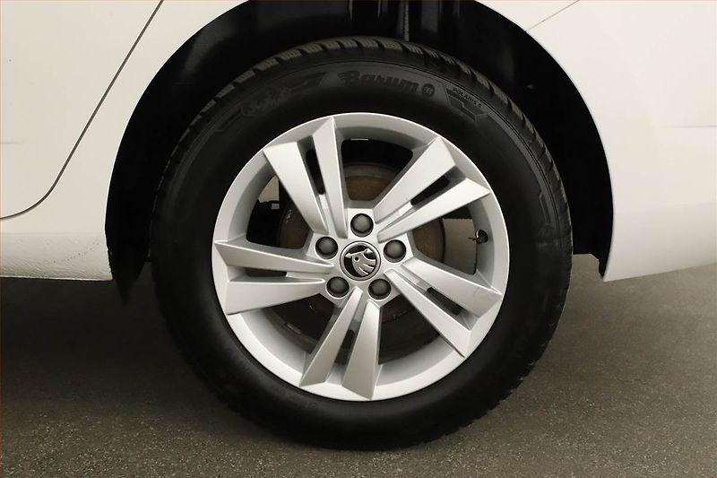 Škoda Fabia (2019) Style 1.0 TSI, ČR,1.maj - fotka 11 z 17